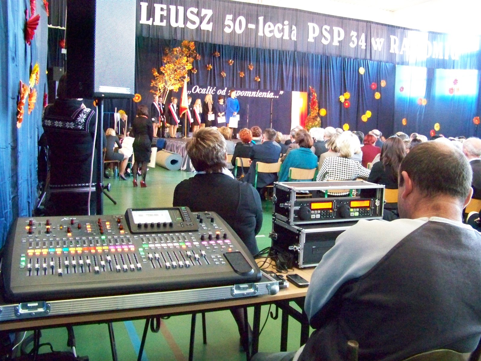 Realizacja dźwięku podczas jubileuszu szkoły